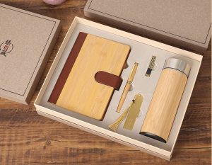 Environmentally friendly bamboo and wood thermos cup notebook business gift set corporate company souvenirs can add logo